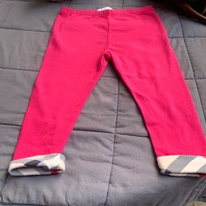 Burberry children pink leggings.